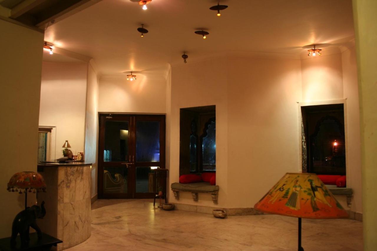 Pratap Palace Chittorgarh エクステリア 写真